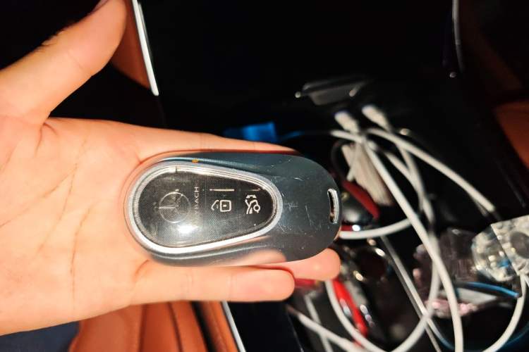 Used Mercedes-Benz Maybach S-Class 2024 Refresh S 480 4MATIC Vehicle Key
