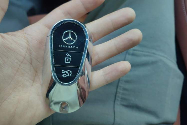 Used Mercedes-Benz Maybach S-Class 2024 Refresh S 480 4MATIC Vehicle Key