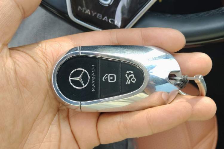 Used Mercedes-Benz Maybach S-Class 2024 S 480 4MATIC Vehicle Key