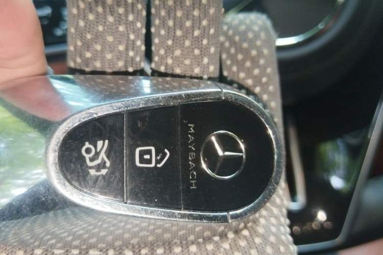 Used Mercedes-Benz Maybach S-Class 2024 S 480 4MATIC Vehicle Key