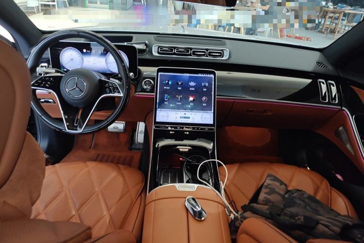Used Mercedes-Benz Maybach S-Class 2024 Refresh S 480 4MATIC Center Console