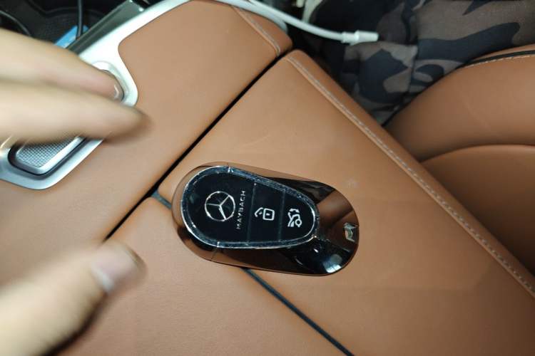Used Mercedes-Benz Maybach S-Class 2024 Refresh S 480 4MATIC Vehicle Key