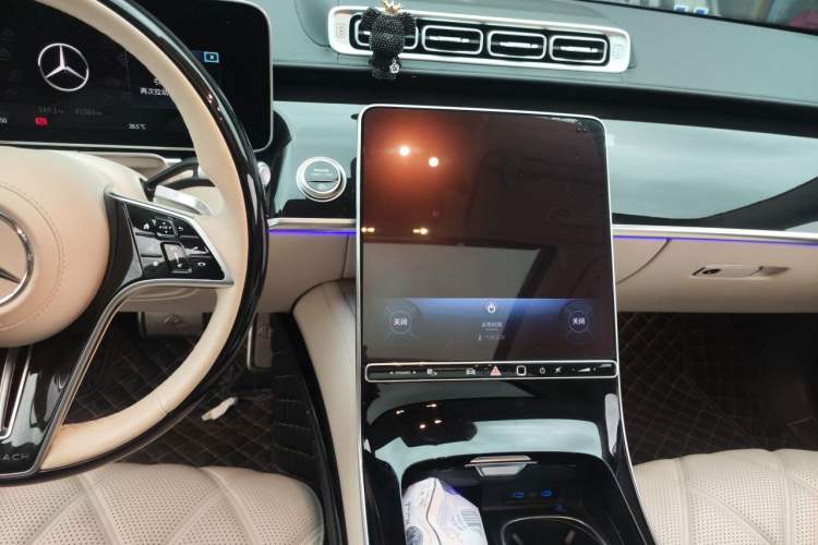 Used Mercedes-Benz Maybach S-Class 2024 Refresh S 480 4MATIC Audio And AC Panel