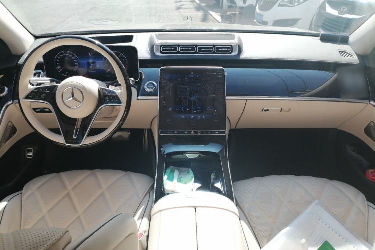 Used Mercedes-Benz Maybach S-Class 2024 S 480 4MATIC Center Console