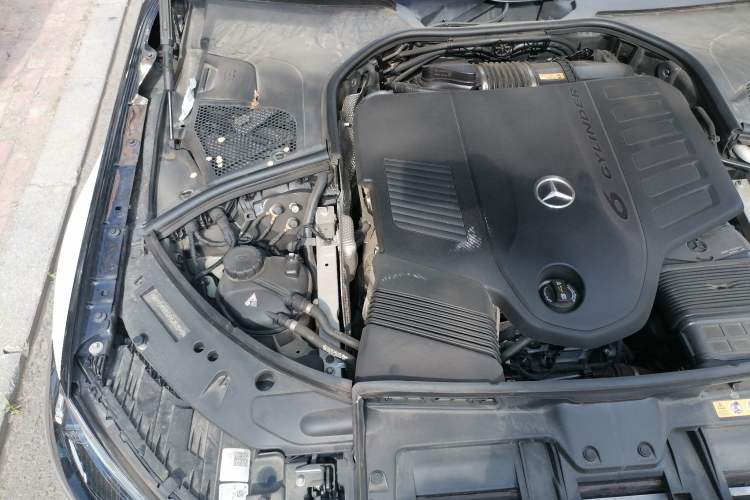 Used Mercedes-Benz Maybach S-Class 2024 S 480 4MATIC Engine Bay Right