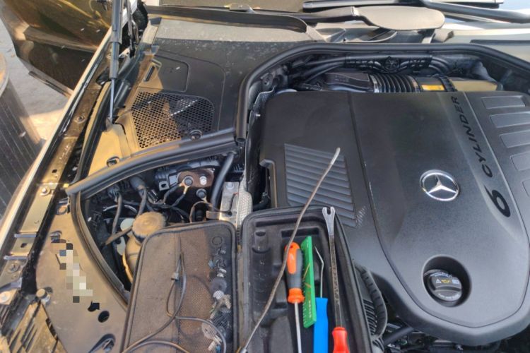 Used Mercedes-Benz Maybach S-Class 2024 S 480 4MATIC Engine Bay Right