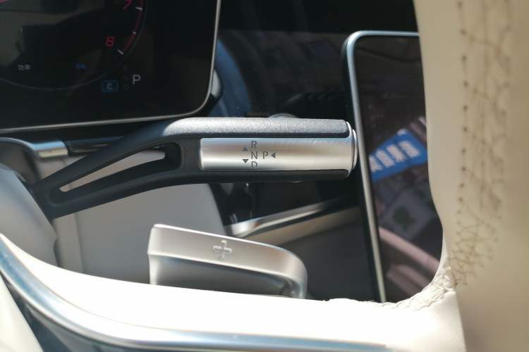 Used Mercedes-Benz Maybach S-Class 2024 S 480 4MATIC Gear Lever
