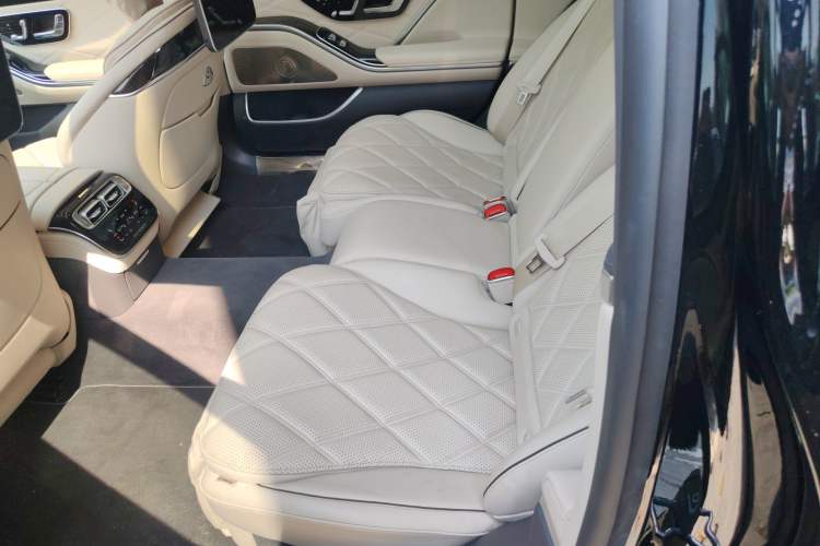 Used Mercedes-Benz Maybach S-Class 2024 S 480 4MATIC Left Rear Seat