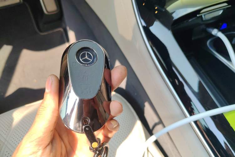 Used Mercedes-Benz Maybach S-Class 2024 S 480 4MATIC Vehicle Key