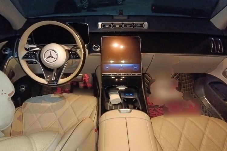Used Mercedes-Benz Maybach S-Class 2024 Refresh S 480 4MATIC Center Console
