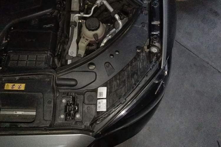 Used Mercedes-Benz Maybach S-Class 2024 Refresh S 480 4MATIC Engine Bay Left