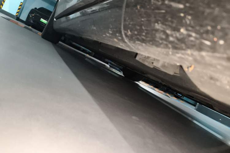 Used Mercedes-Benz Maybach S-Class 2025 S 480 4MATIC Chassis Front Right
