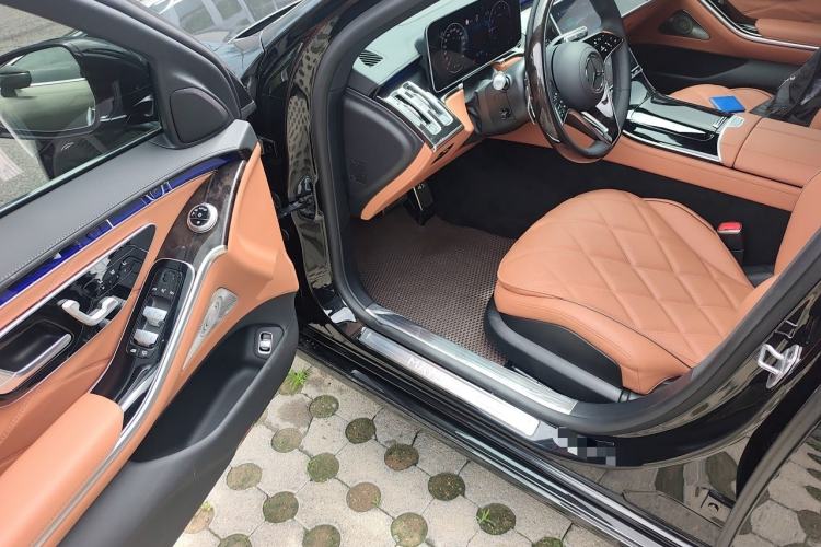 Used Mercedes-Benz Maybach S-Class 2025-Year Restyled S 480 4MATIC Driver Seat
