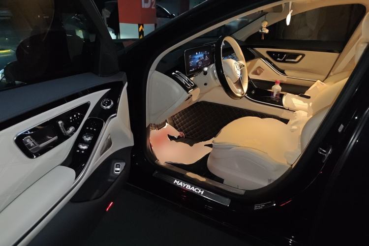 Used Mercedes-Benz Maybach S-Class 2025-Year Restyled S 480 4MATIC Driver Seat