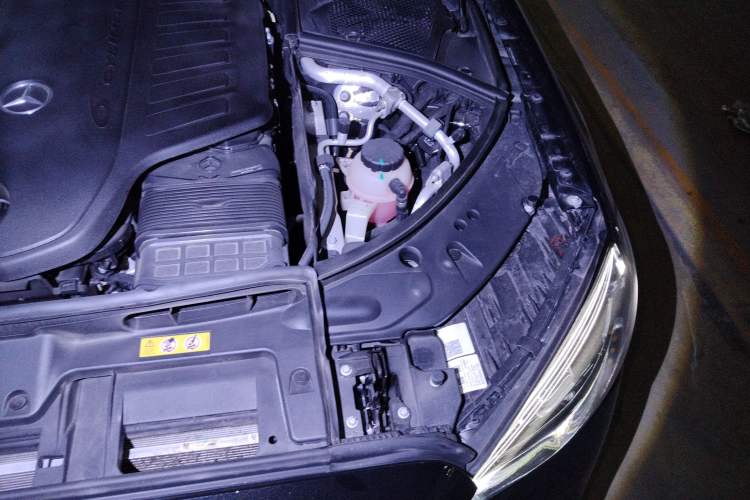 Used Mercedes-Benz Maybach S-Class 2025 S 480 4MATIC Engine Bay Left