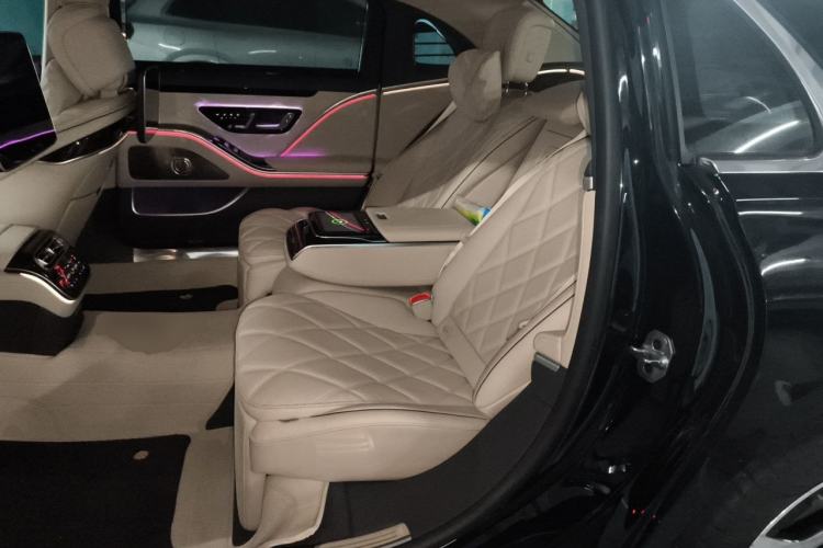 Used Mercedes-Benz Maybach S-Class 2025 S 480 4MATIC Left Rear Seat