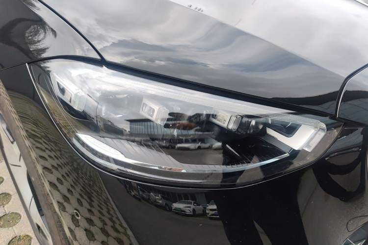 Used Mercedes-Benz Maybach S-Class 2025-Year Restyled S 480 4MATIC Right Front Headlight