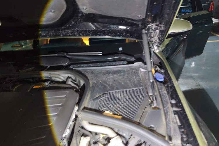 Used Mercedes-Benz Maybach S-Class 2025 S 480 4MATIC Engine Bay Left