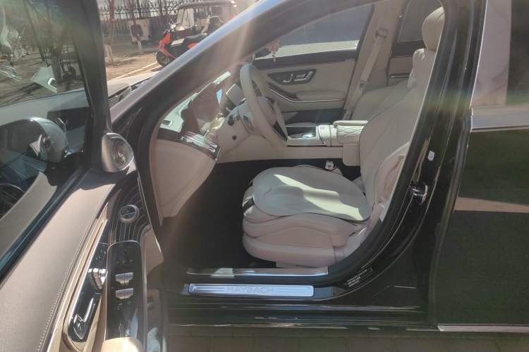 Used Mercedes-Benz Maybach S-Class 2025-Year Restyled S 480 4MATIC Left Front Seat