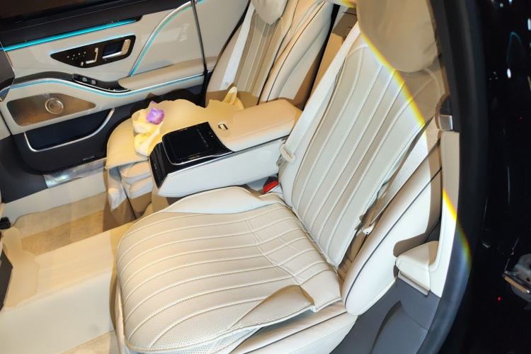 Used Mercedes-Benz Maybach S-Class 2025 S 480 4MATIC Left Rear Seat