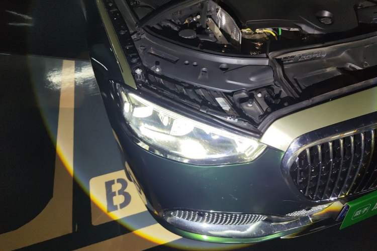 Used Mercedes-Benz Maybach S-Class 2025 S 480 4MATIC Right Front Headlight