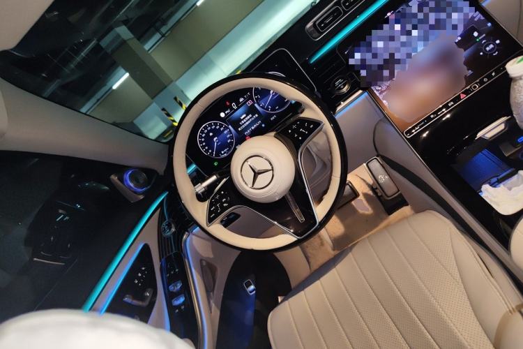 Used Mercedes-Benz Maybach S-Class 2025 S 480 4MATIC Steering Wheel