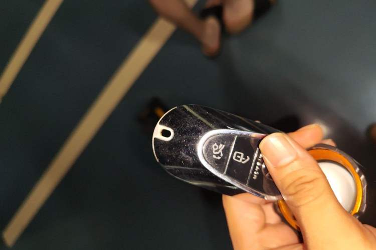 Used Mercedes-Benz Maybach S-Class 2025 S 480 4MATIC Vehicle Key