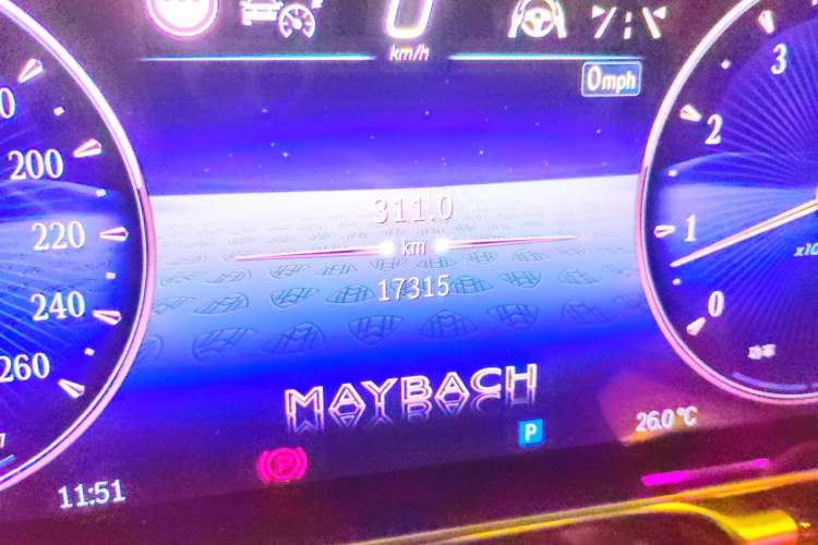 Used Mercedes-Benz Maybach S-Class 2025-Year Restyled S 480 4MATIC Odometer Close Up