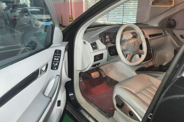 Used Mercedes-Benz R-Class 2007 R 350 L 4MATIC Driver Seat
