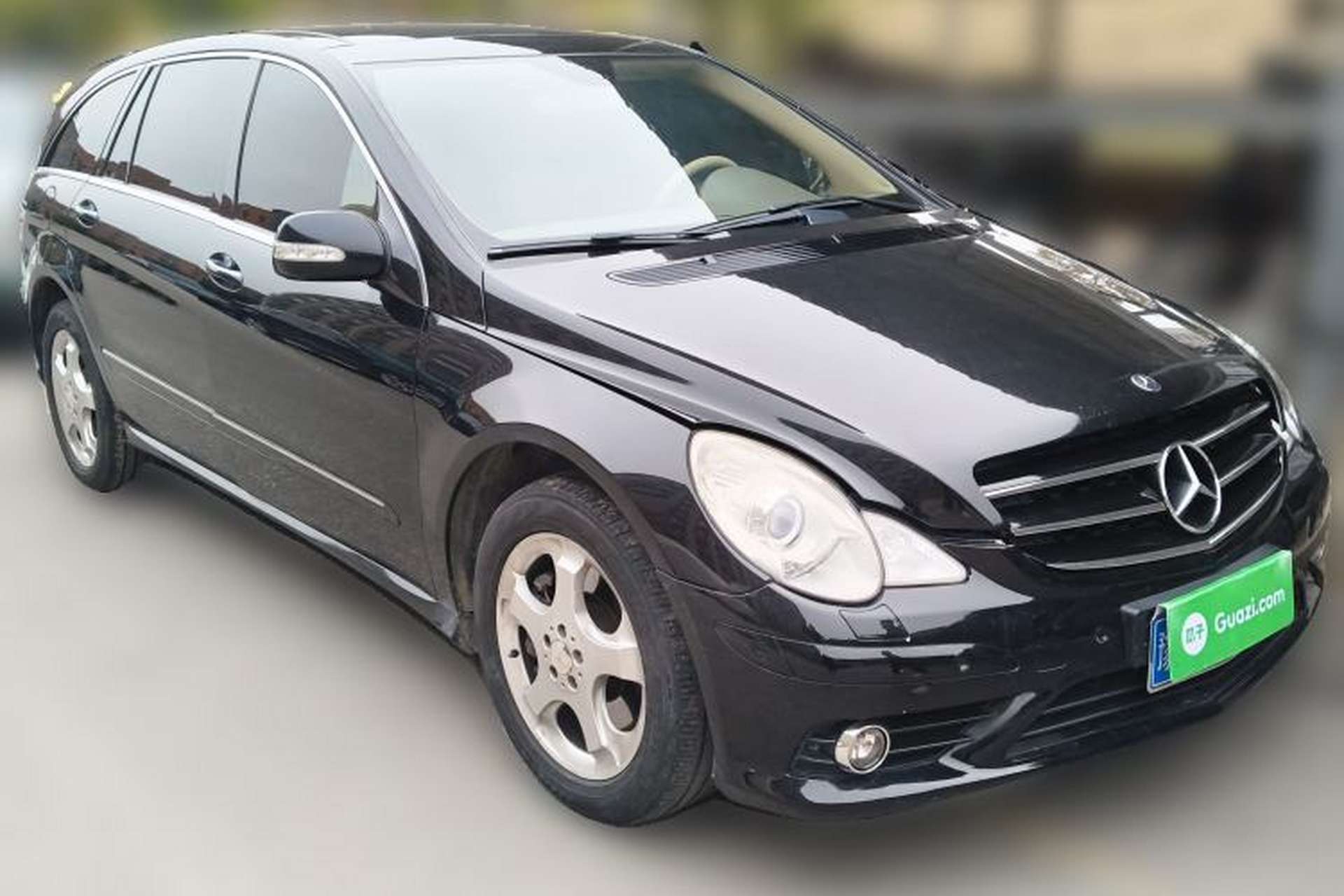 Used Mercedes-Benz R-Class 2007 R 500 L 4MATIC Front Right 45 Deg