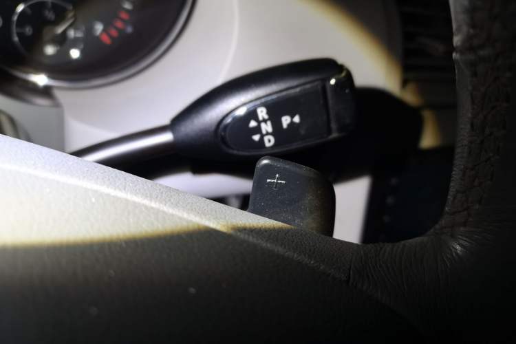 Used Mercedes-Benz R-Class 2007 R 350 L 4MATIC Gear Lever