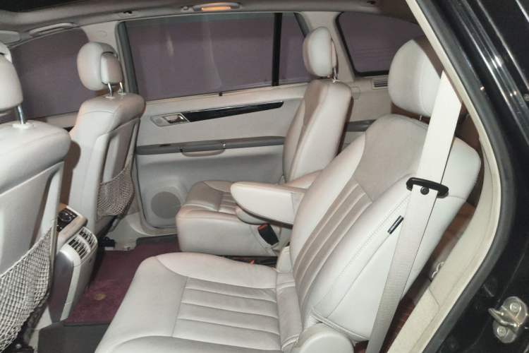 Used Mercedes-Benz R-Class 2007 R 350 L 4MATIC Left Rear Seat