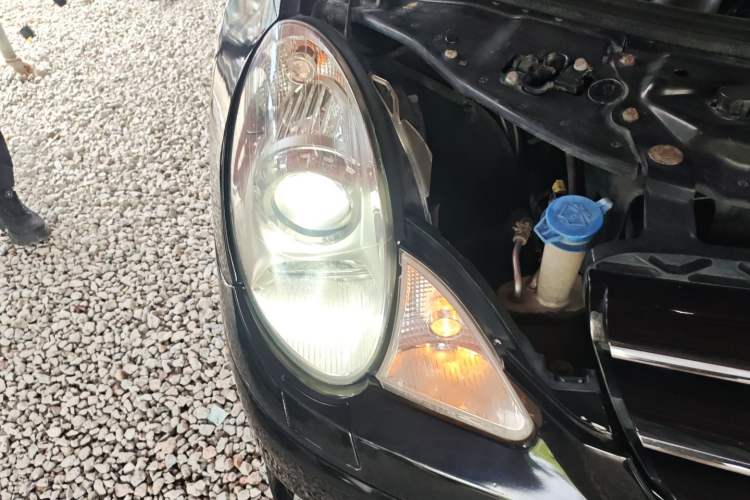 Used Mercedes-Benz R-Class 2007 R 350 L 4MATIC Right Front Headlight