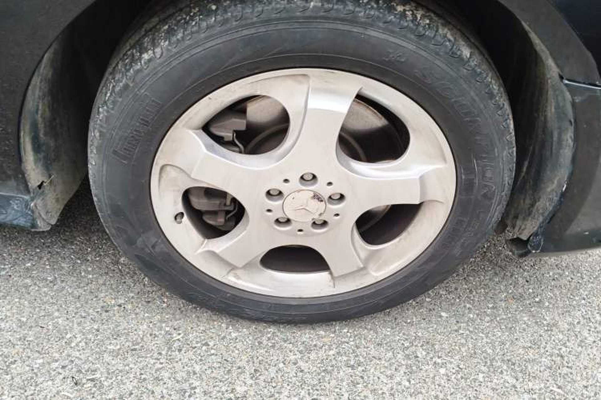 Used Mercedes-Benz R-Class 2007 R 500 L 4MATIC Right Front Wheel Hub