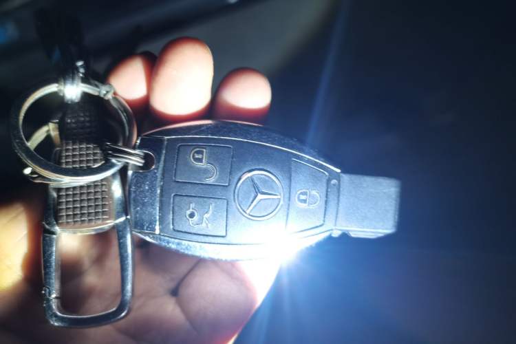 Used Mercedes-Benz R-Class 2007 R 350 L 4MATIC Vehicle Key