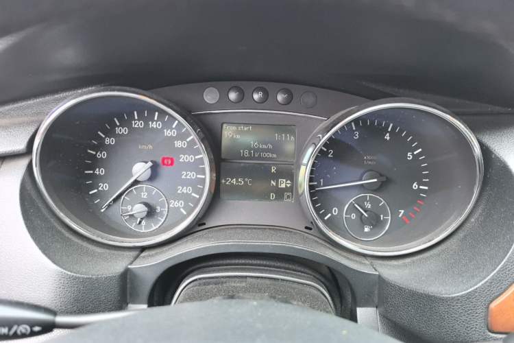 Used Mercedes-Benz R-Class 2007 R 350 L 4MATIC Instrument Cluster