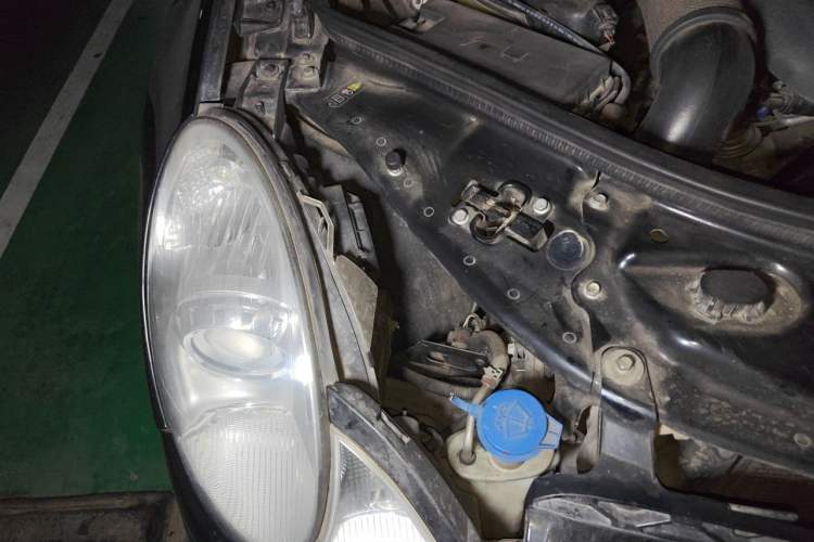 Used Mercedes-Benz R-Class 2009 R 300 L Business Model Engine Bay Right