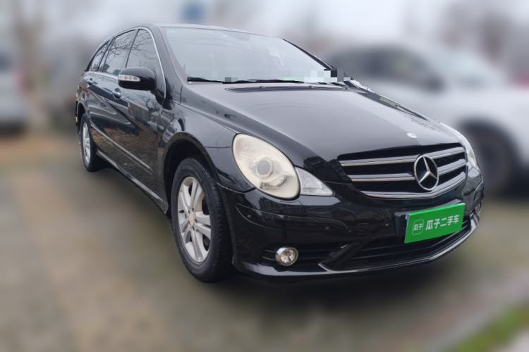 Used Mercedes-Benz R-Class 2009 R 300 L Business Model Front Right 45 Deg