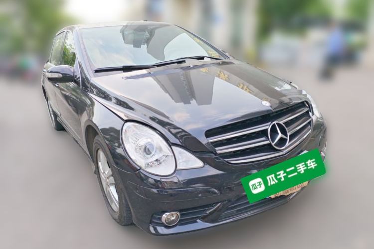 Used Mercedes-Benz R-Class 2009 R 300 L Business Model Front Right 45 Deg