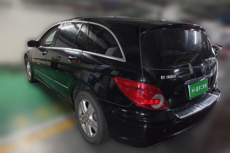 Used Mercedes-Benz R-Class 2009 R 300 L Business Model Rear Left 45 Deg