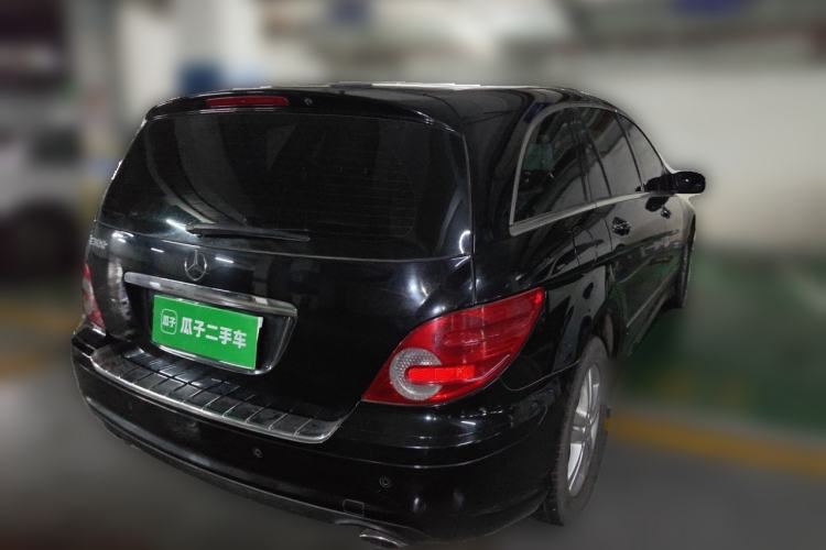 Used Mercedes-Benz R-Class 2009 R 300 L Business Model Rear Right 45 Deg