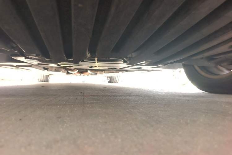 Used Mercedes-Benz R-Class 2010 R 350 L 4MATIC Chassis Front