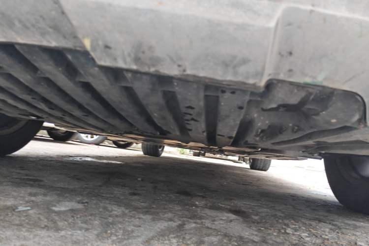 Used Mercedes-Benz R-Class 2010 R 350 L 4MATIC Chassis Front