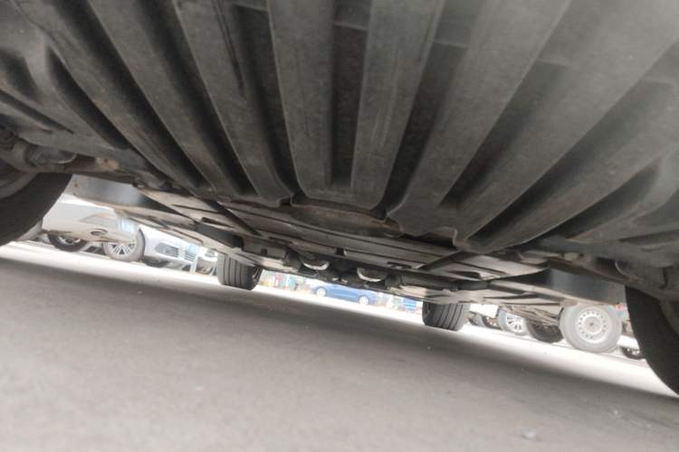 Used Mercedes-Benz R-Class 2010 R 350 L 4MATIC Chassis Front