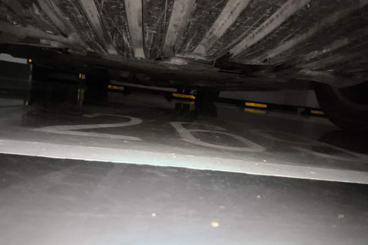 Used Mercedes-Benz R-Class 2010 R 350 L 4MATIC Chassis Front