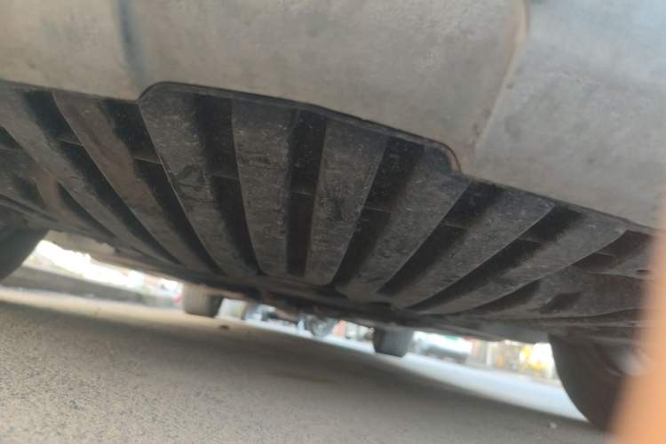 Used Mercedes-Benz R-Class 2010 R 350 L 4MATIC Chassis Front
