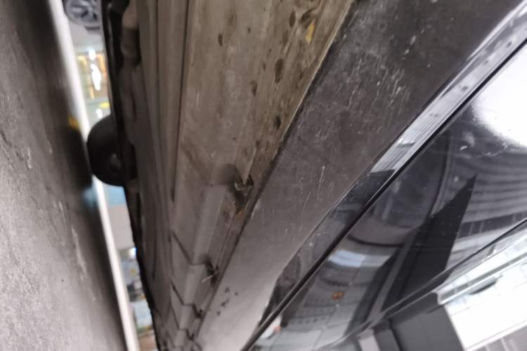 Used Mercedes-Benz R-Class 2010 R 350 L 4MATIC Chassis Front Left