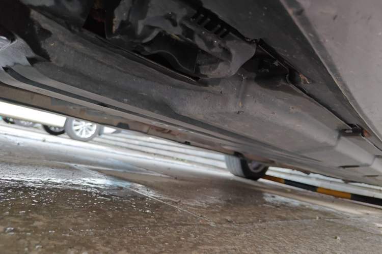 Used Mercedes-Benz R-Class 2010 R 300 L Business Model Chassis Front Left
