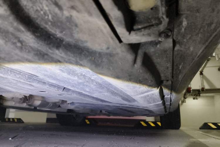 Used Mercedes-Benz R-Class 2010 R 350 L 4MATIC Chassis Front Left