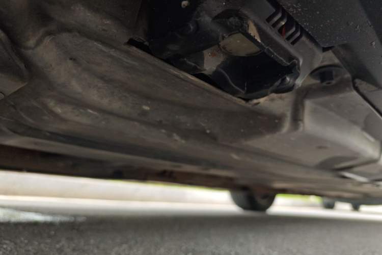 Used Mercedes-Benz R-Class 2010 R 350 L 4MATIC Chassis Front Left